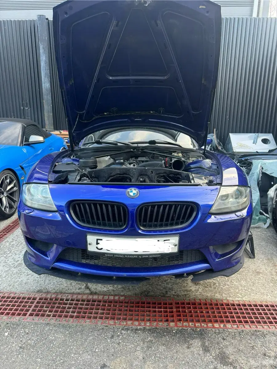 E85 Z4 M범퍼 팝니다.